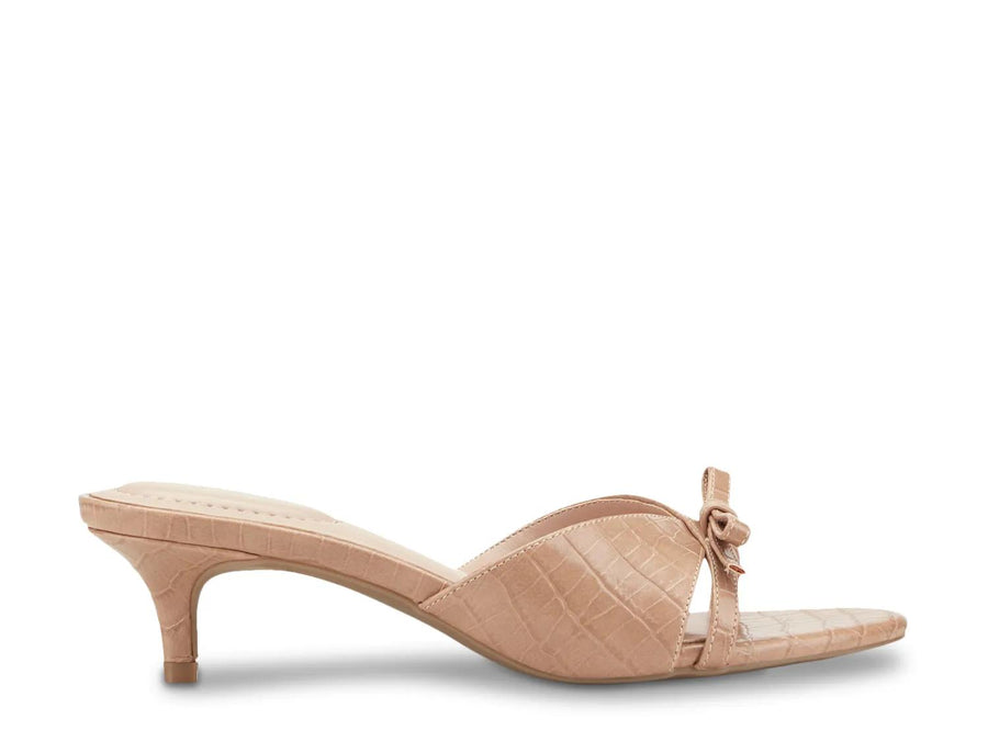 Bandolino Rissie Sandal