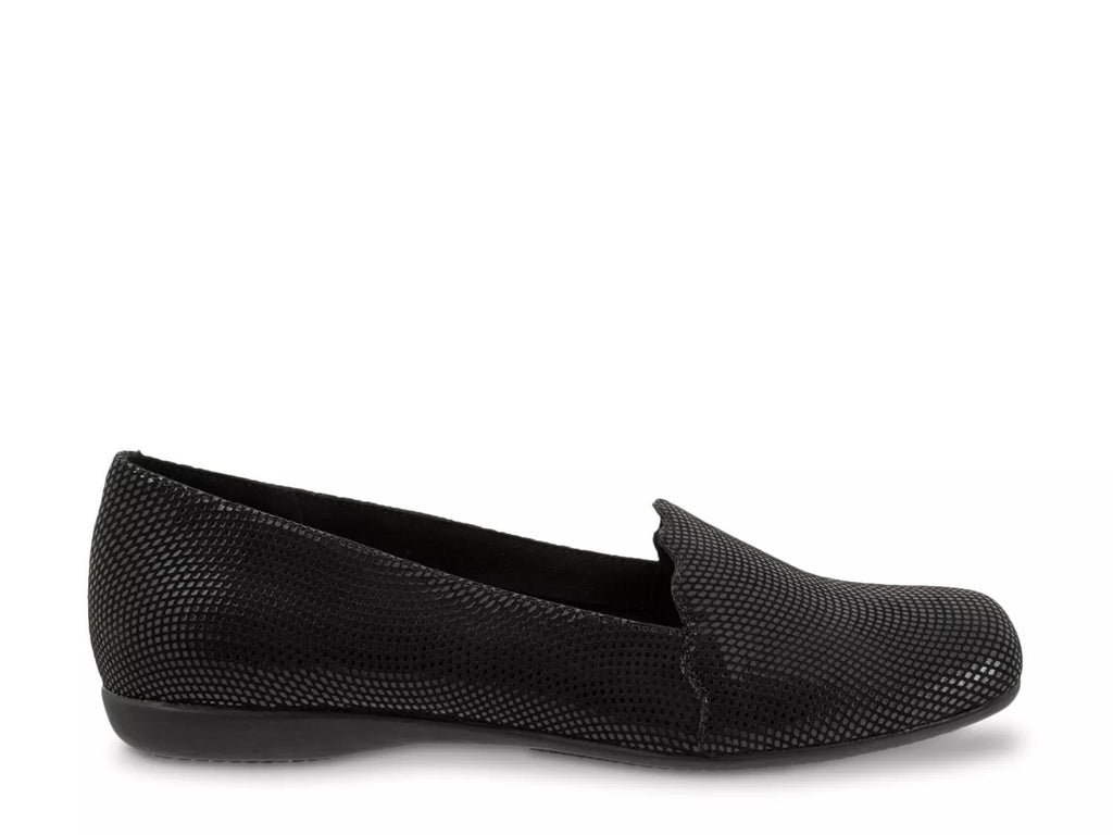 Trotters Sage Loafer