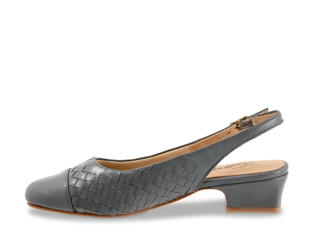 Trotters Dea Pump