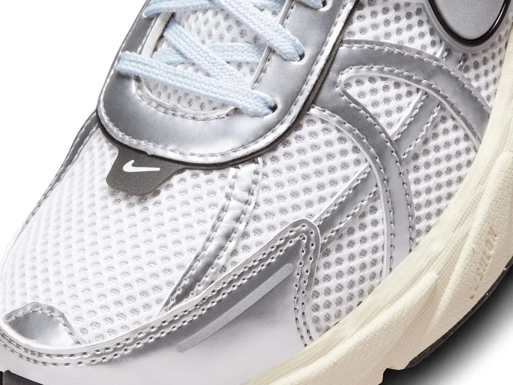 Nike V2K Run Sneaker - Women's