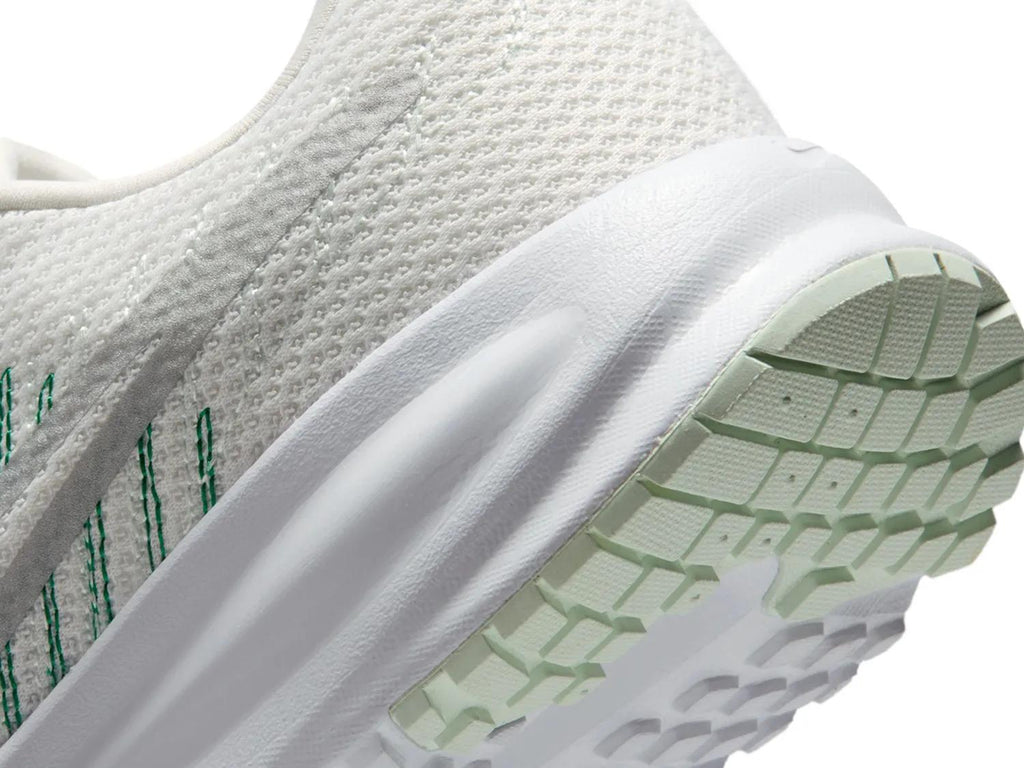 Nike Run Defy Running Shoe - Women's