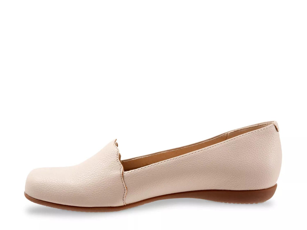 Trotters Sage Loafer