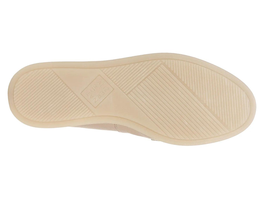 Naturalizer Karis Loafer