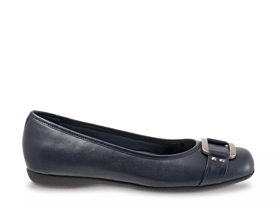 Trotters Sizzle Flat