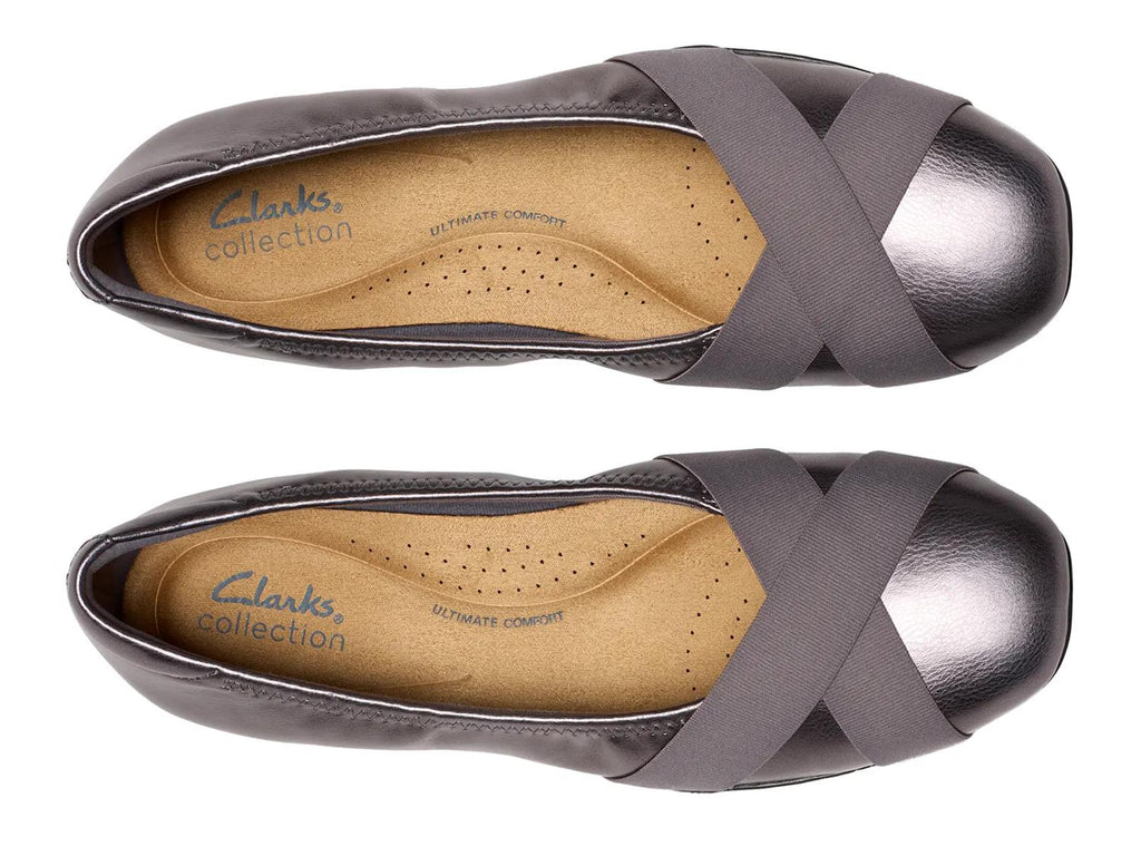 Clarks Jazmynn Gem Slip-On