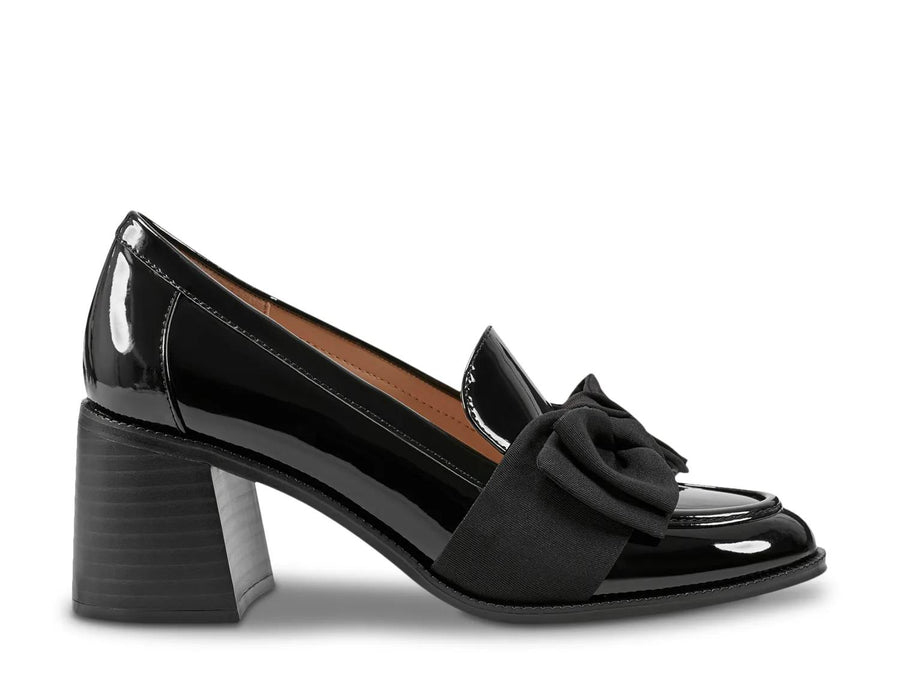 Bandolino Korrar Loafer