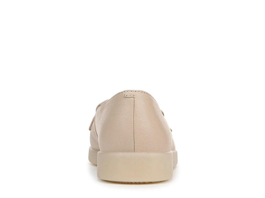 Naturalizer Karis Loafer