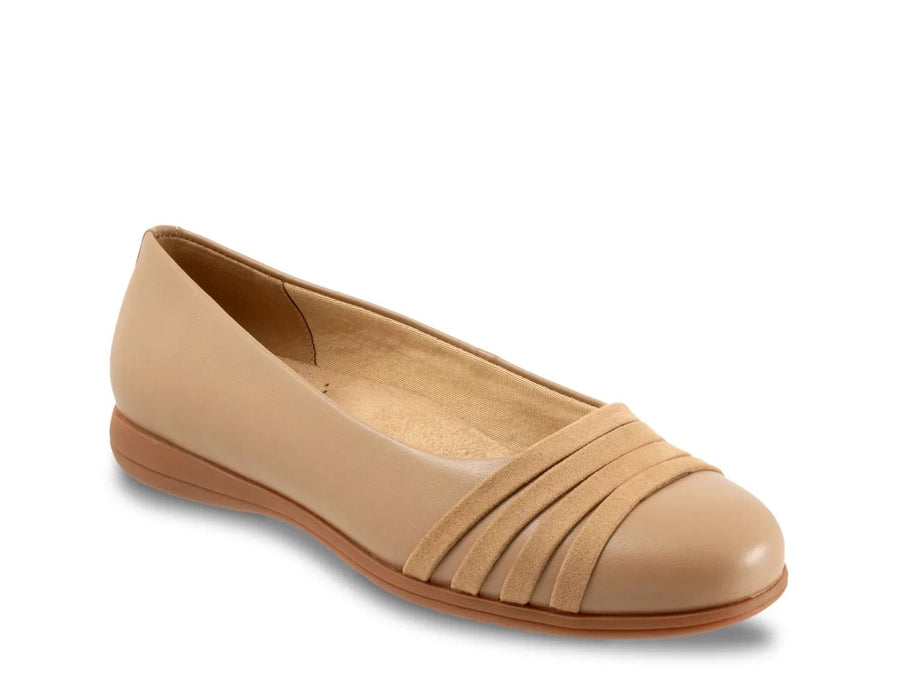 Trotters Drew Ballet Flat