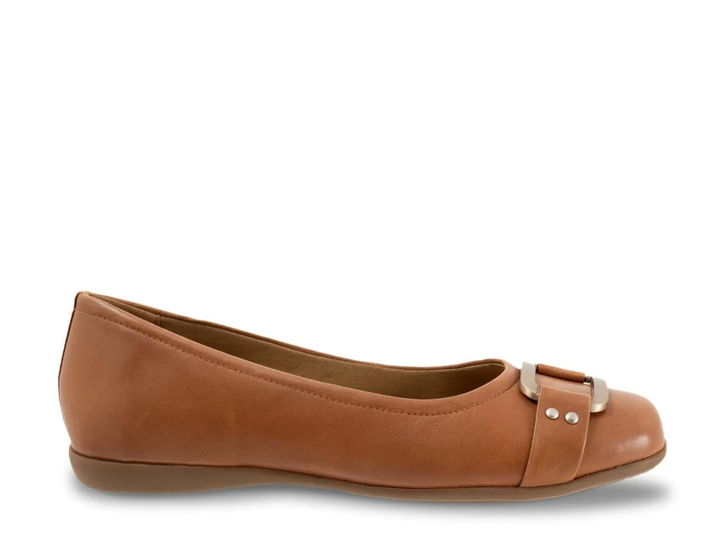 Trotters Sizzle Flat
