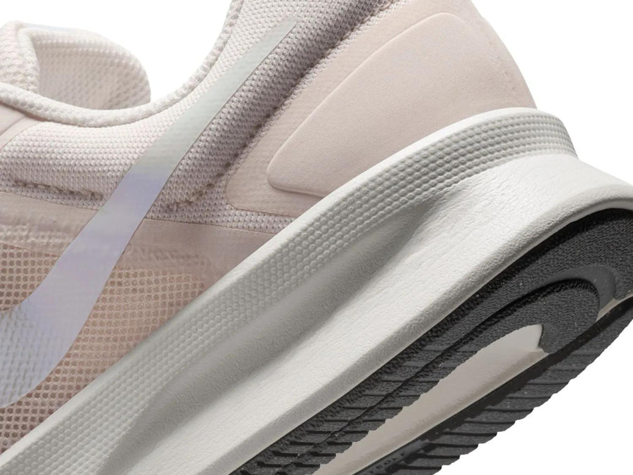 Nike Run Swift 3 Running Shoe - Women's