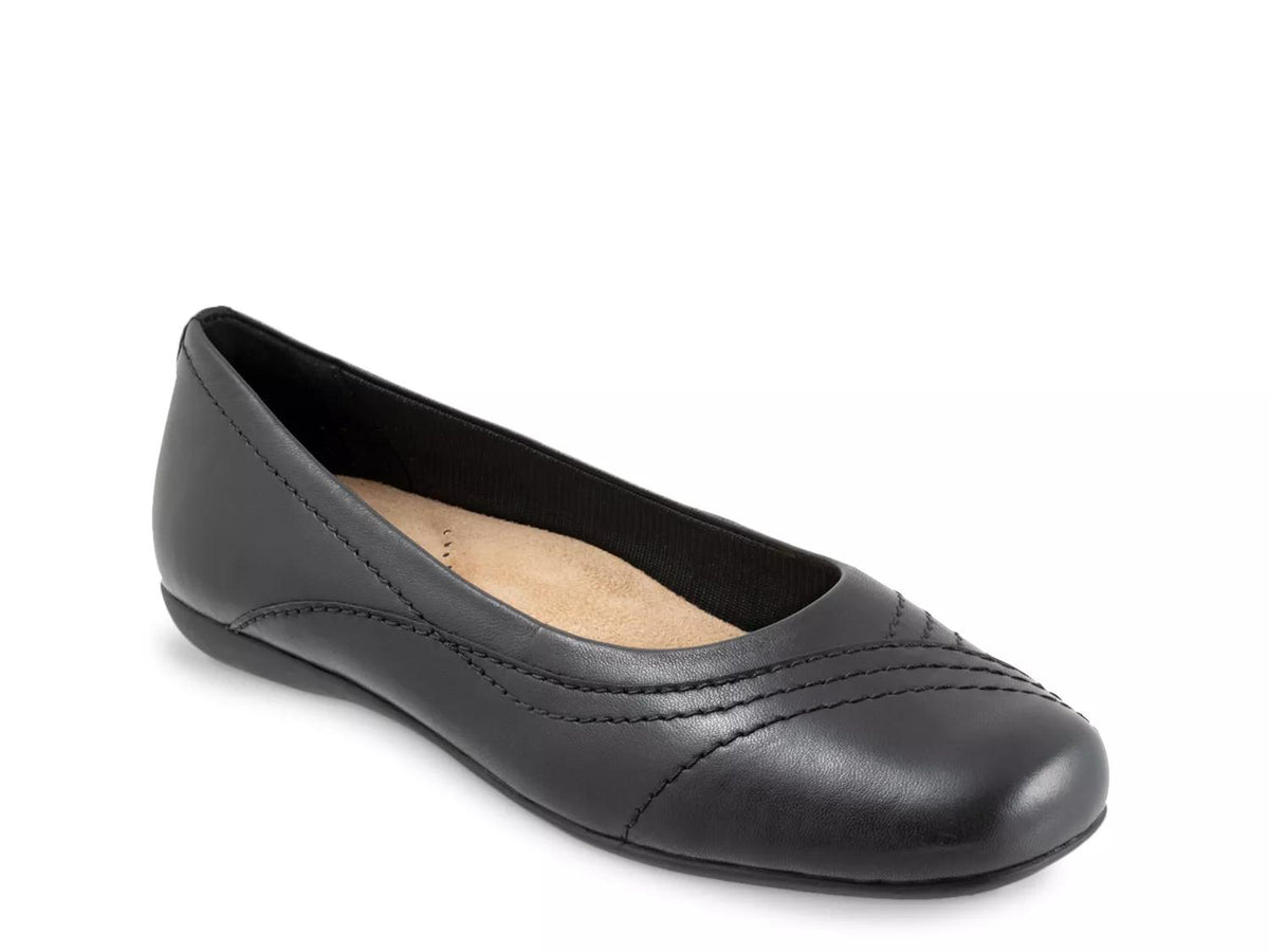 Trotters Sasha Flat