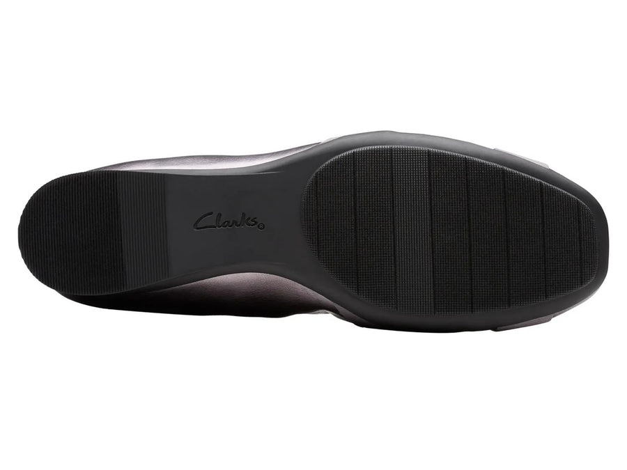 Clarks Jazmynn Gem Slip-On