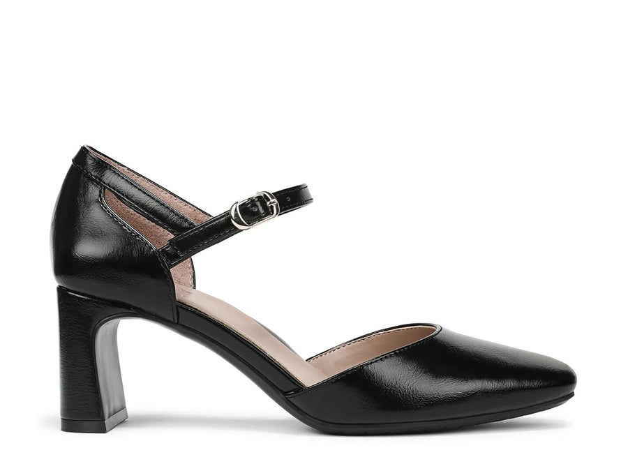 Naturalizer Yasmin Pump