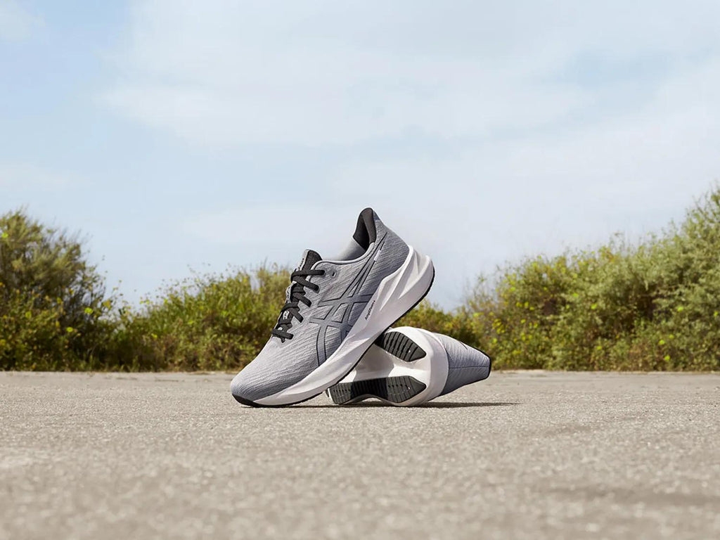 Asics Versablast 4 Running Shoe - Men's