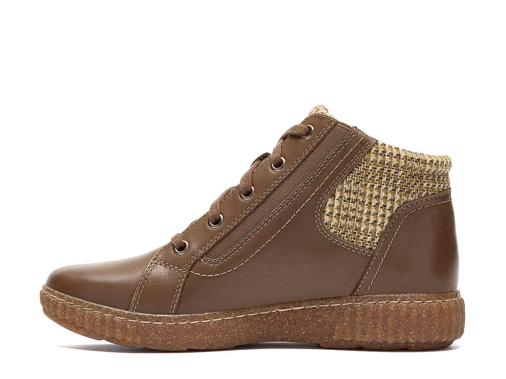 Clarks Caroline Fiana Bootie - Women's