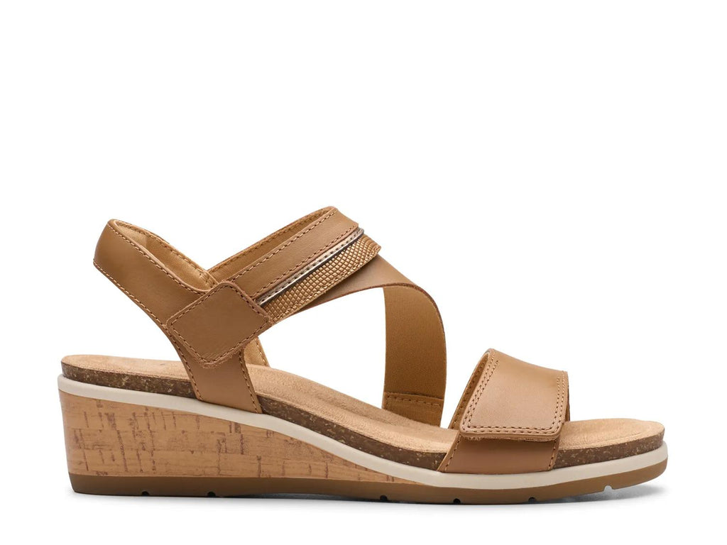 Clarks Kacha Wave Wedge Sandal