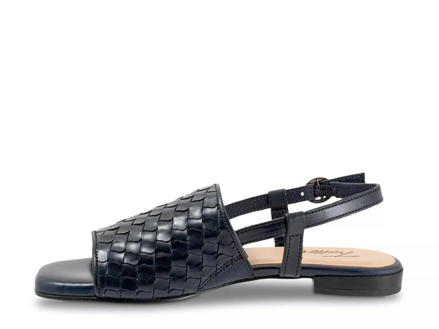 Trotters Nola Sandal