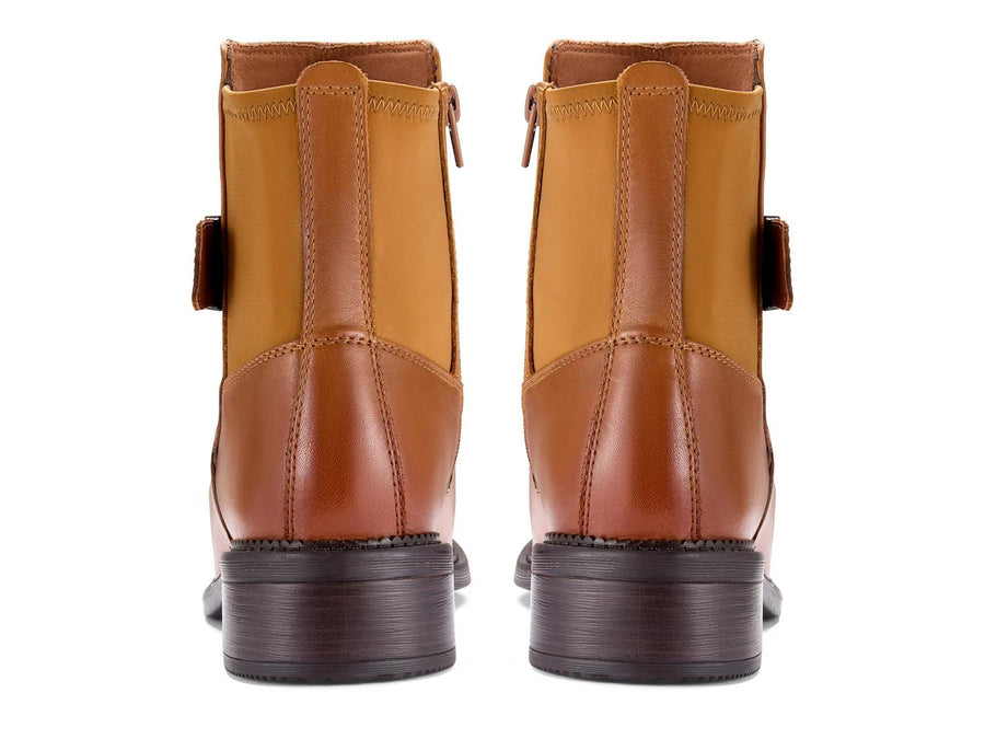 Clarks Maye Beth Bootie - Women's