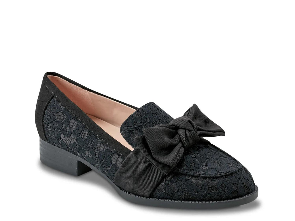 Bandolino Lindio Loafer
