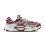 Nike V5 RNR Sneaker - Women's