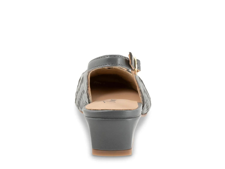 Trotters Dea Pump