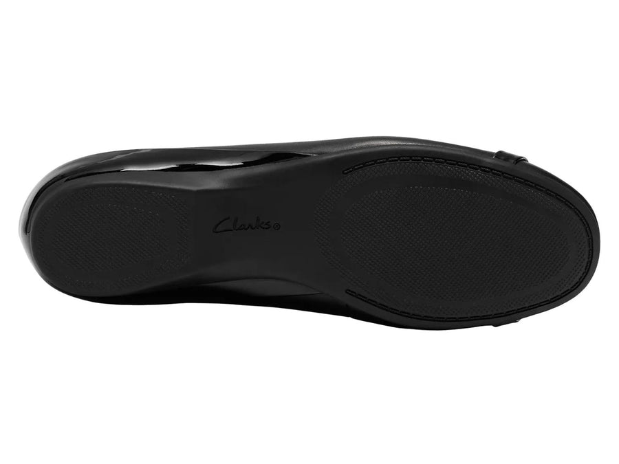 Clarks Cathrynn Luna Flat