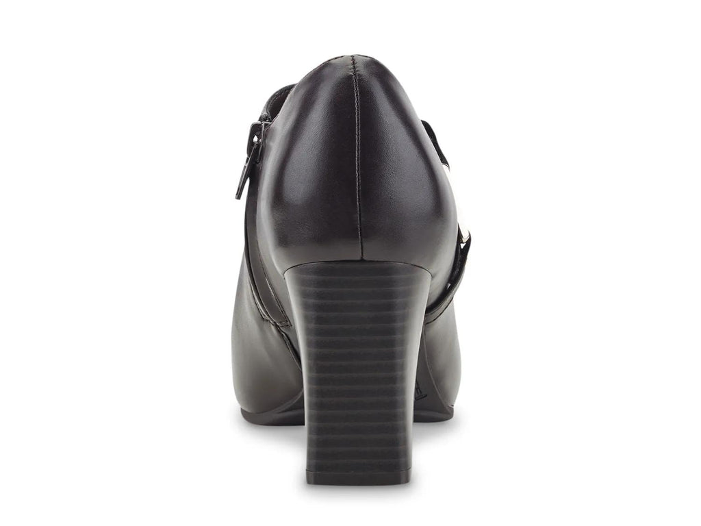 Bandolino Urbiny Bootie