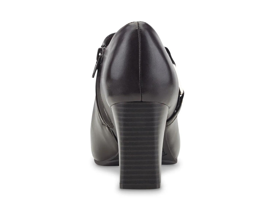 Bandolino Urbiny Bootie