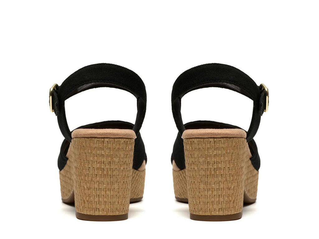 Clarks Nerisa Twist Platform Sandal