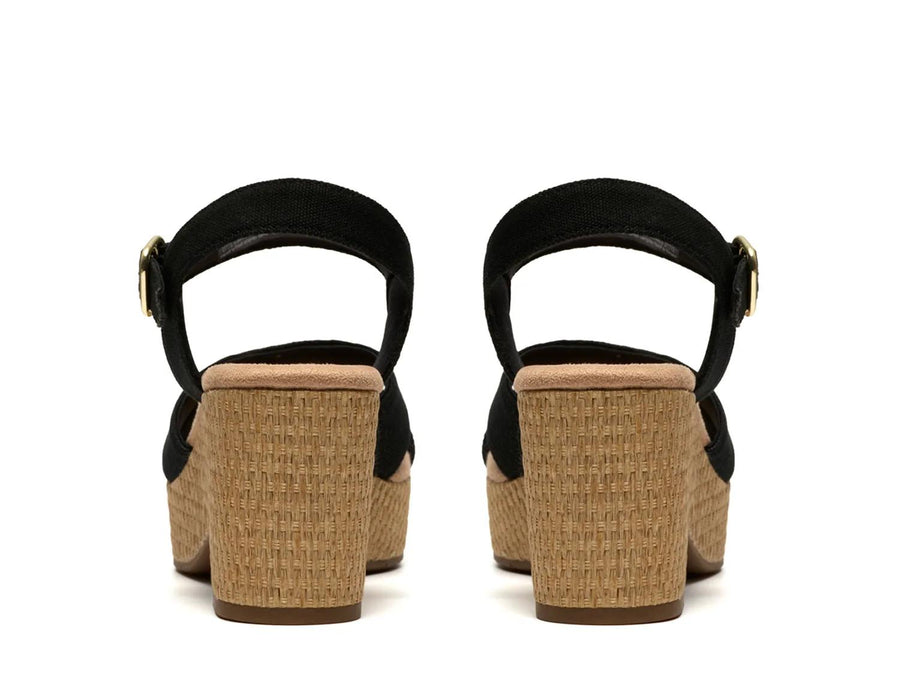 Clarks Nerisa Twist Platform Sandal