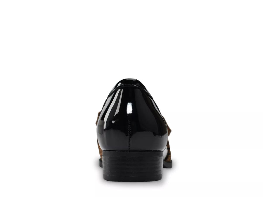Bandolino Lindio Loafer