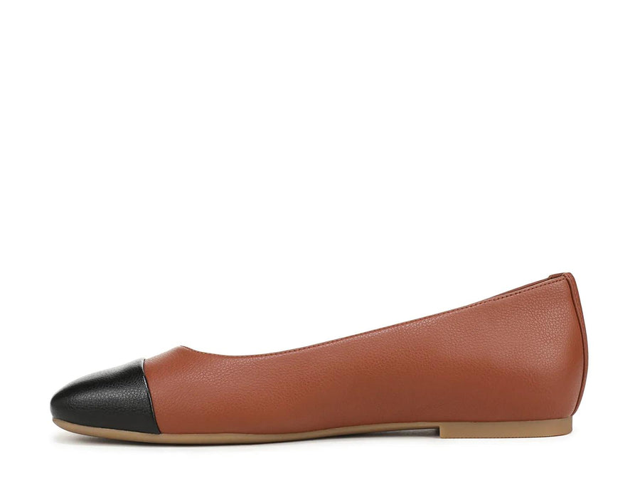 Vionic Hollen Flat