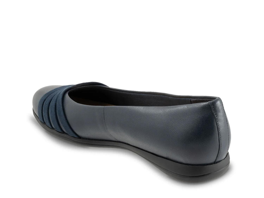 Trotters Drew Ballet Flat