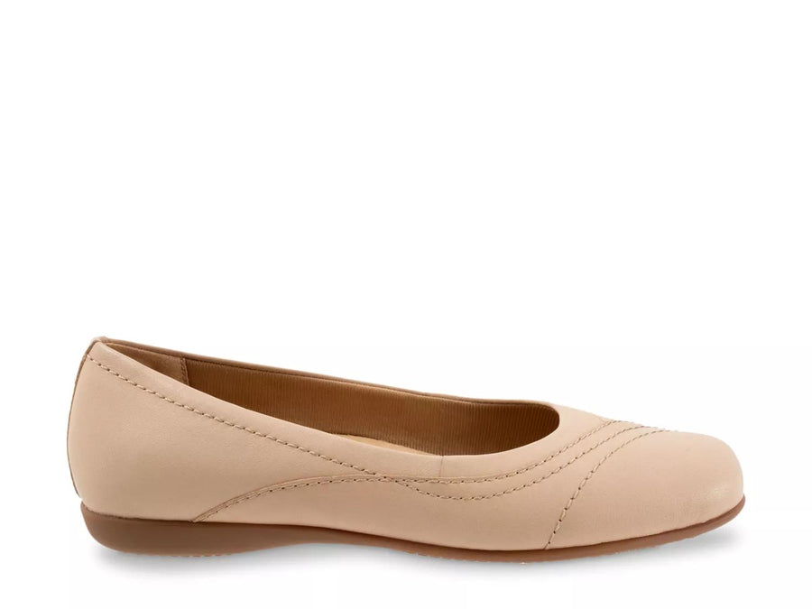 Trotters Sasha Flat