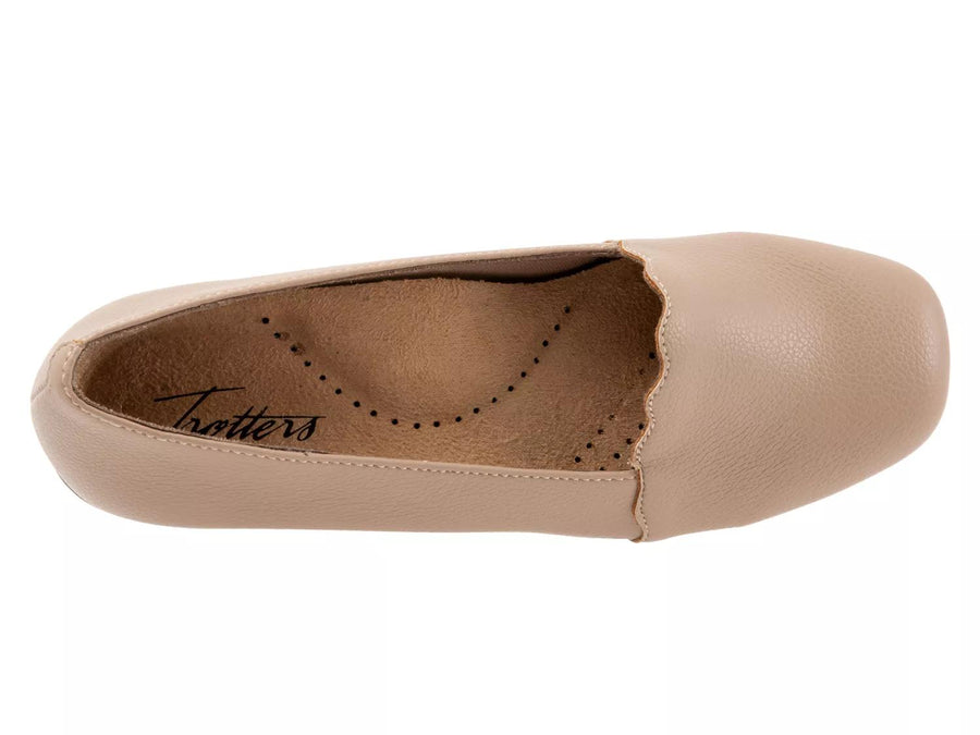 Trotters Sage Loafer
