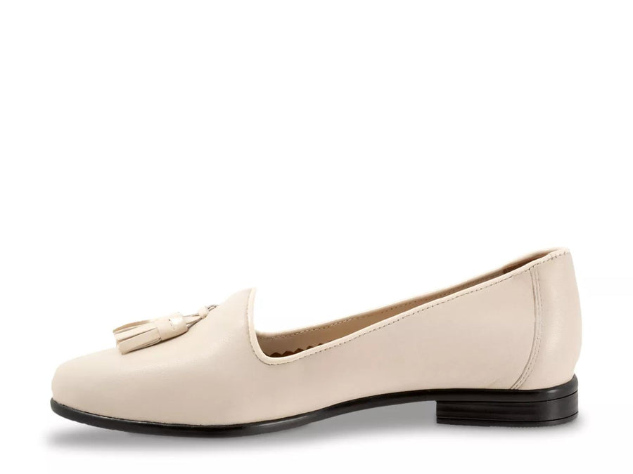 Trotters Liz Loafer