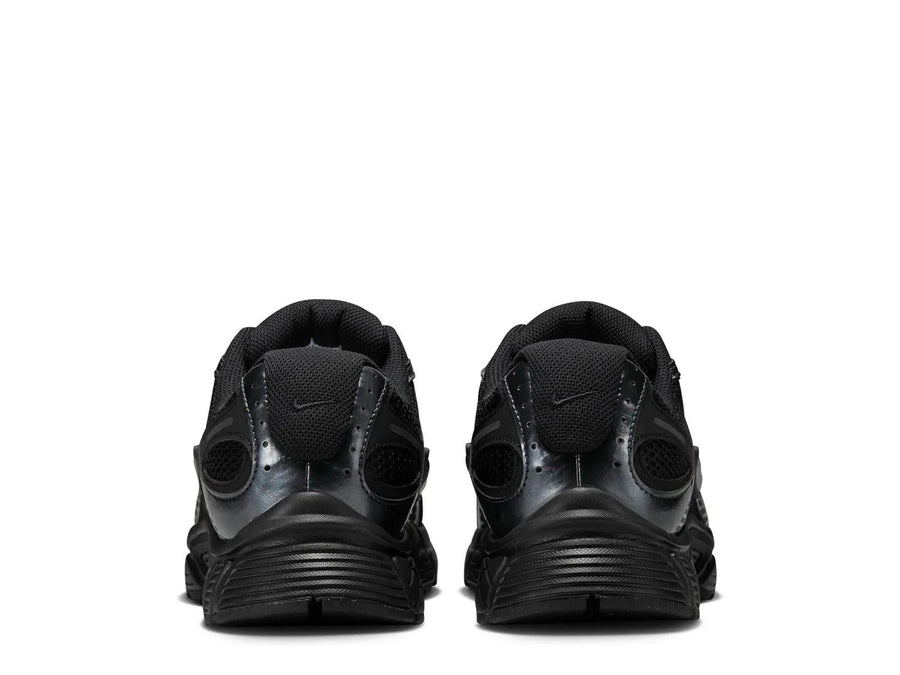 Nike V5 RNR Sneaker - Men's