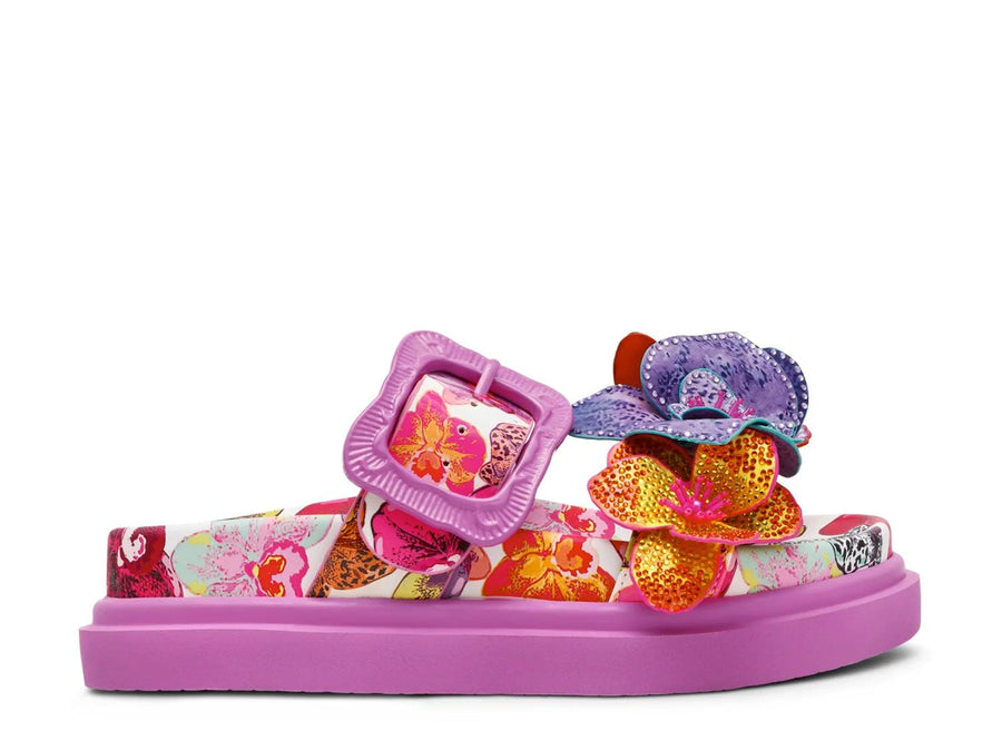 Betsey Johnson Lorayne Sandal