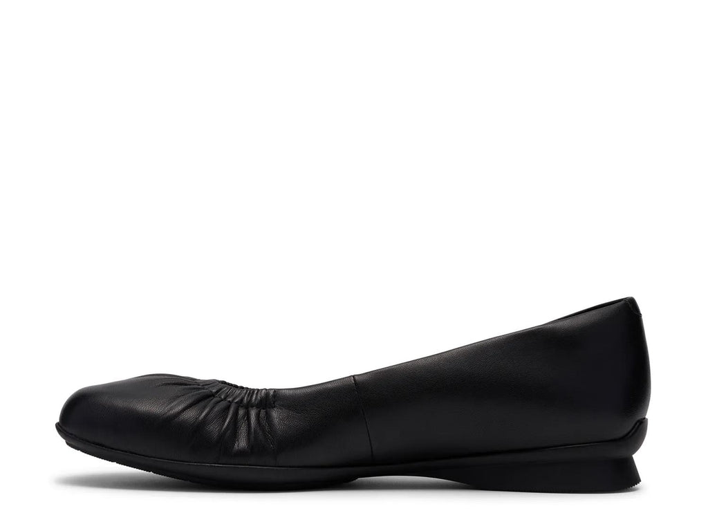 Clarks Jazymnn Lo Flat