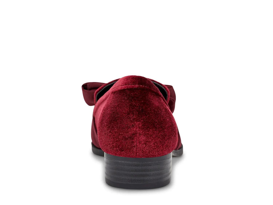 Bandolino Lindio Loafer