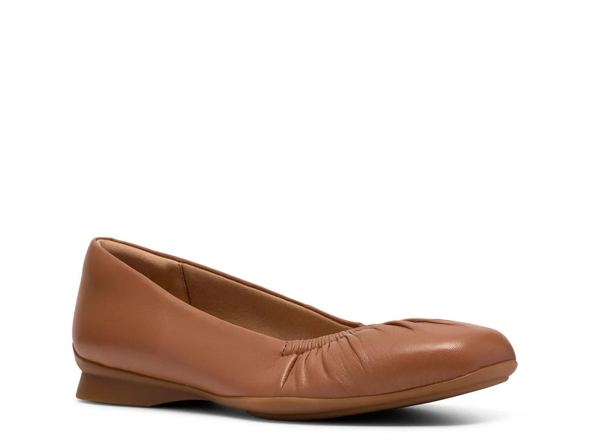 Clarks Jazymnn Lo Flat