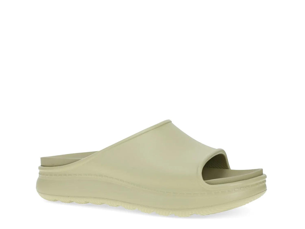Dansko Devyn Sandal