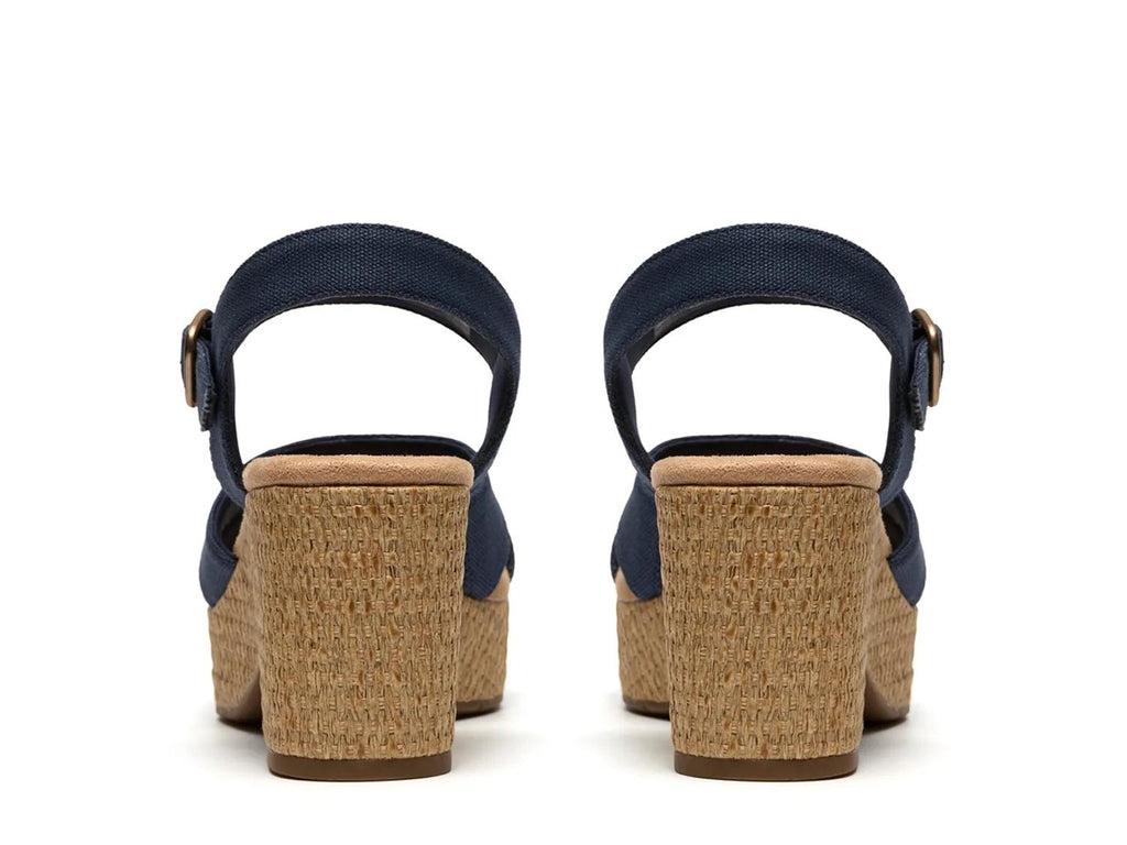 Clarks Nerisa Twist Platform Sandal