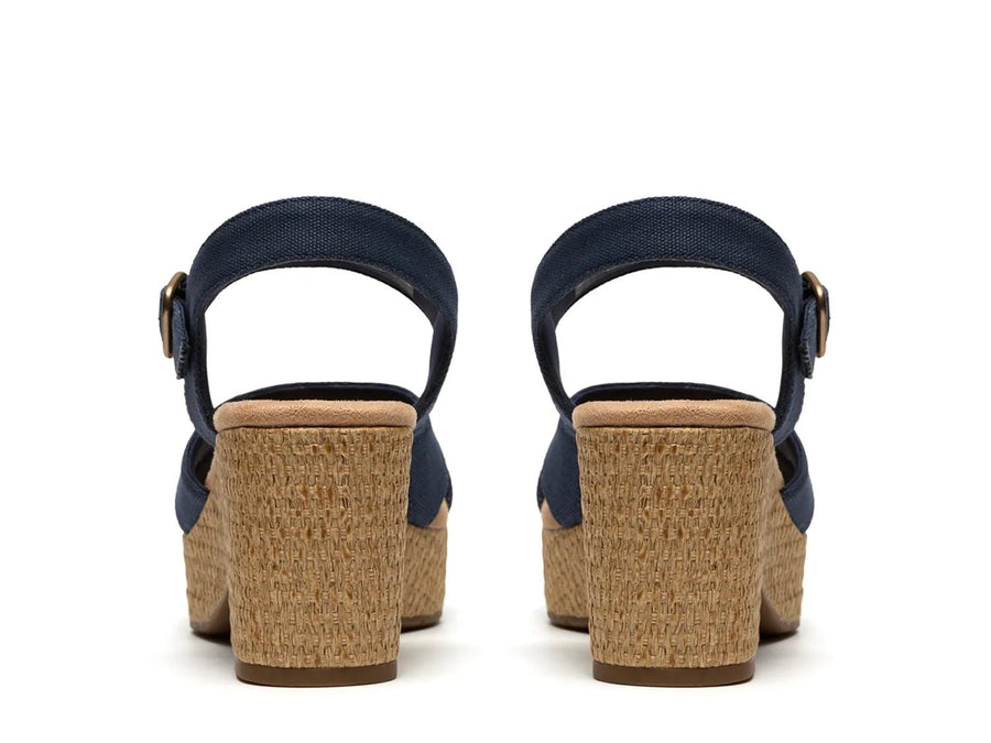 Clarks Nerisa Twist Platform Sandal
