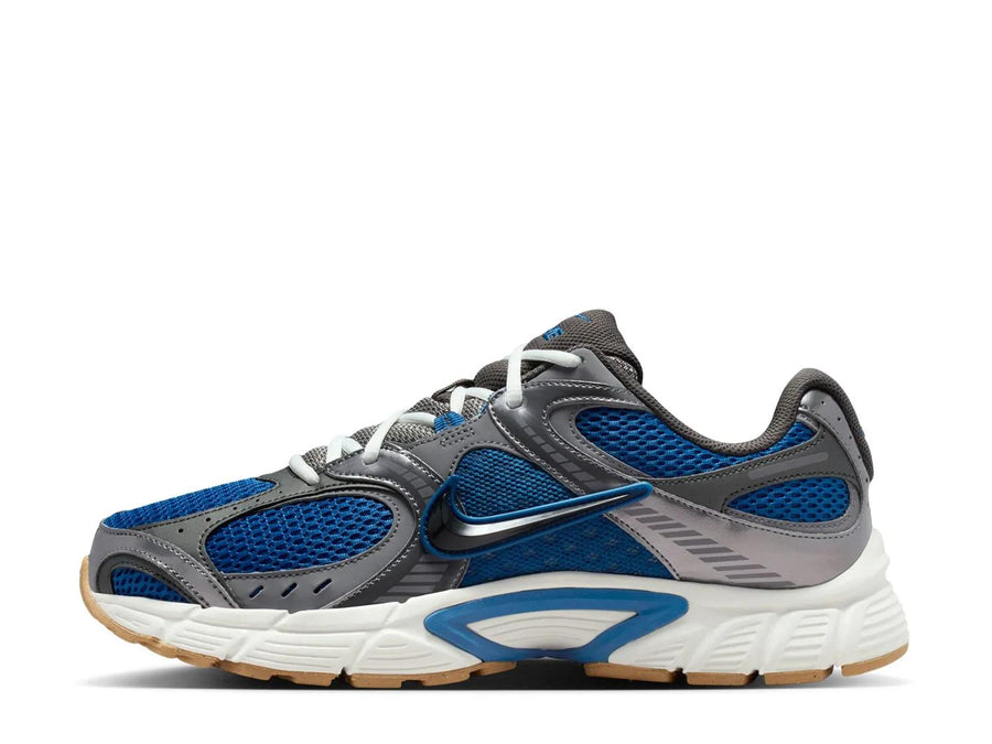 Nike V5 RNR Sneaker - Men's